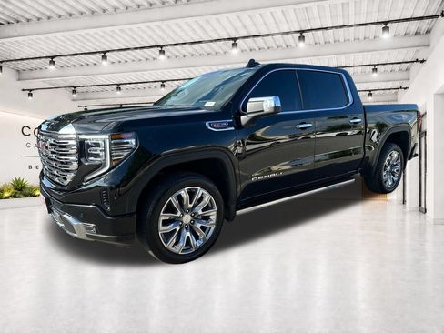 Used 2025 GMC Sierra 1500 Denali AWD/4WD image 3