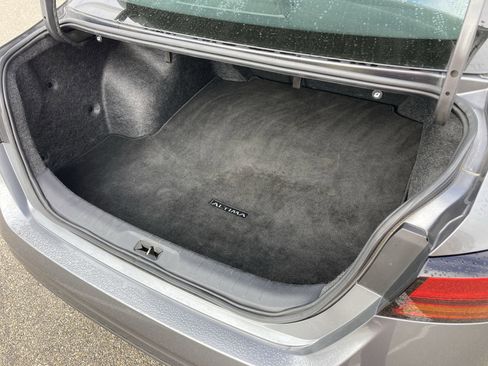 Used 2024 Nissan Altima 2.5 SV image 22