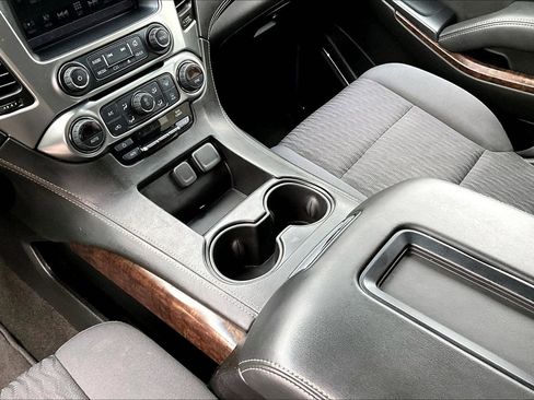 Used 2018 Chevrolet Tahoe LS image 18