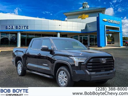 Used 2025 Toyota Tundra SR5 w/ SR5 Convenience Package RWD image 1