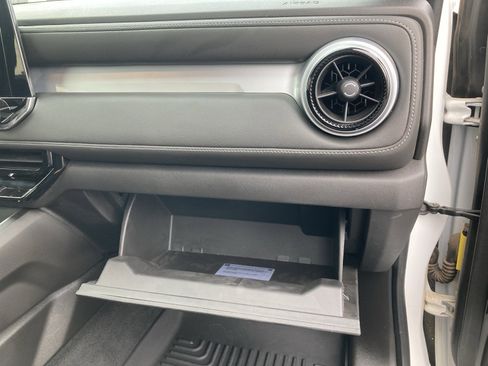 Certified 2024 Chevrolet Colorado LT w/ LT Convenience Package II image 30