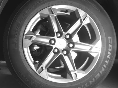 Used 2025 Chevrolet Blazer LT FWD image 12