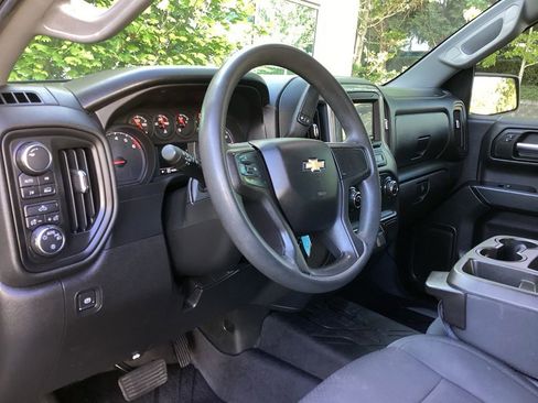 Used 2019 Chevrolet Silverado 1500 Custom w/ Custom Value Package AWD/4WD image 11