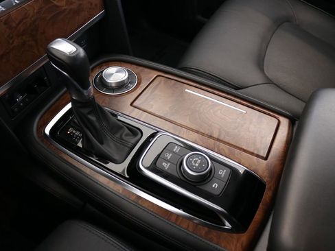 Used 2024 Nissan Armada SL image 53