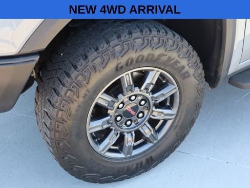 Used 2024 GMC Sierra 1500 AT4X AWD/4WD image 2