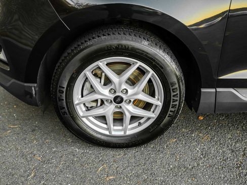 Used 2023 Ford Edge SEL image 12