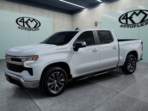 Used 2023 Chevrolet Silverado 1500 LT AWD/4WD image 7