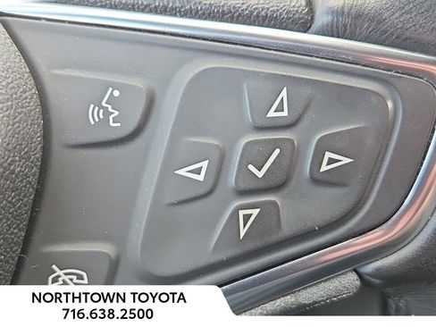 Used 2019 Chevrolet Equinox LT image 22