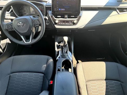 Used 2025 Toyota Corolla SE image 27