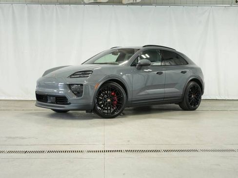 Certified 2025 Porsche Macan 4S Electric AWD/4WD image 1
