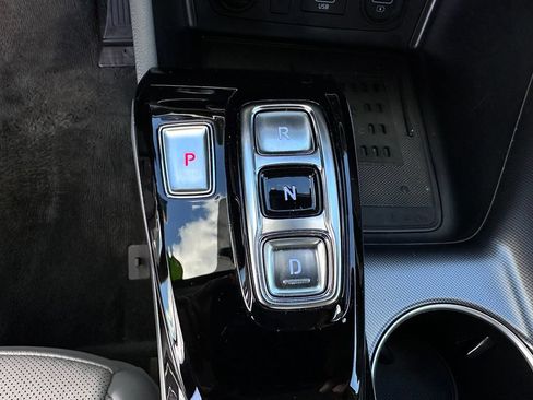 Used 2023 Hyundai Sonata Limited FWD image 35