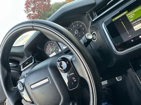 Used 2020 Land Rover Range Rover Velar R-Dynamic S image 42