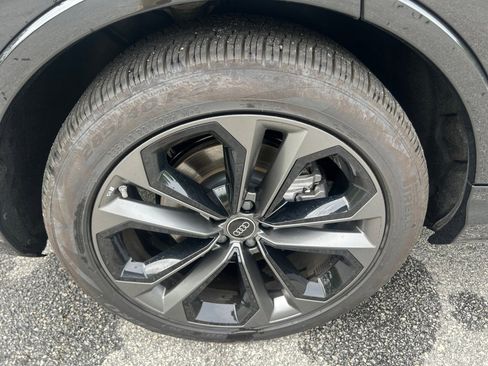 Used 2026 Audi Q7 3.0T Premium Plus AWD/4WD image 23