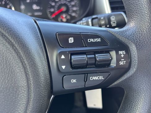 Used 2018 Kia Sorento LX image 26