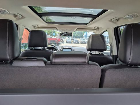 Used 2017 Ford Escape Titanium AWD/4WD image 8