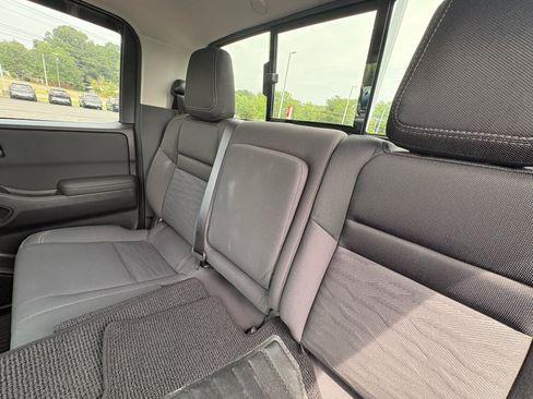 Used 2024 Nissan Frontier SV w/ SV Convenience Package AWD/4WD image 26