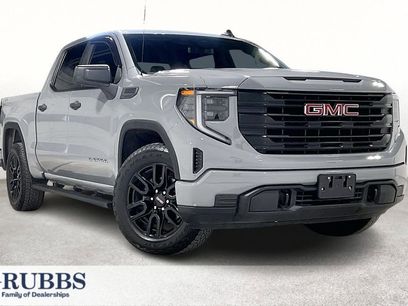 Used 2024 GMC Sierra 1500 Pro w/ Graphite Edition