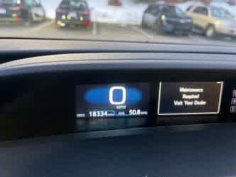 Used 2022 Toyota Prius Prime LE image 24
