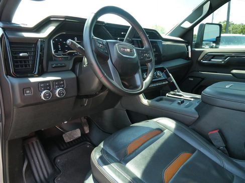 Certified 2024 GMC Sierra 2500 AT4 w/ AT4 Premium Plus Package AWD/4WD image 25