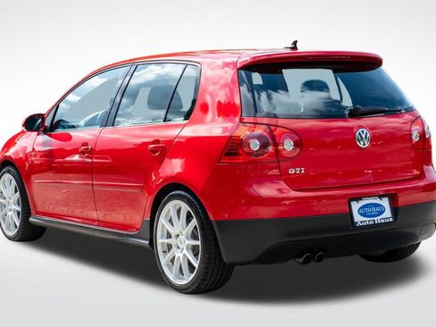 Used 2009 Volkswagen GTI 4-Door FWD image 4