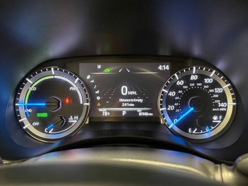 Used 2023 Toyota Highlander LE FWD image 26