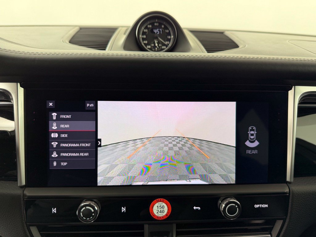 Certified 2024 Porsche Macan S AWD/4WD image 40