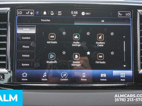 Used 2023 Chrysler Pacifica Touring-L FWD image 41