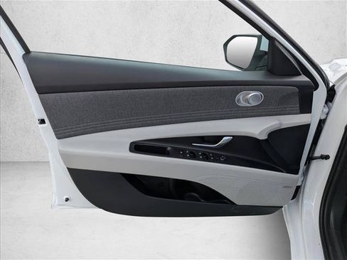 New 2026 Hyundai Elantra Limited FWD image 23