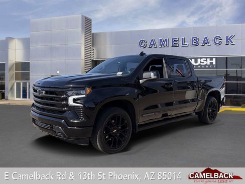 Used 2025 Chevrolet Silverado 1500 High Country w/ High Country Premium Package AWD/4WD image 1