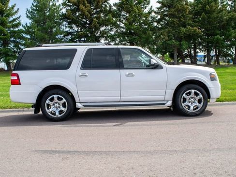 Used 2011 Ford Expedition EL Limited image 7
