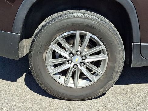 Used 2022 Chevrolet Traverse LT AWD/4WD image 8