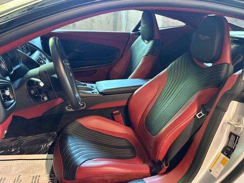 Used 2017 Aston Martin DB11 V12 RWD image 6