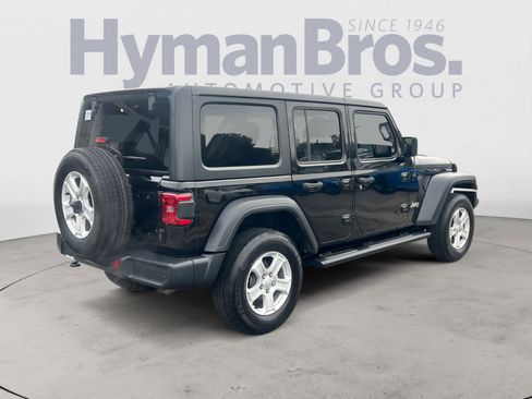 Used 2019 Jeep Wrangler Unlimited Sport S image 3