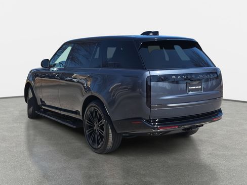 New 2026 Land Rover Range Rover Long Wheelbase SE image 7