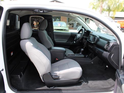 Used 2022 Toyota Tacoma SR RWD image 25