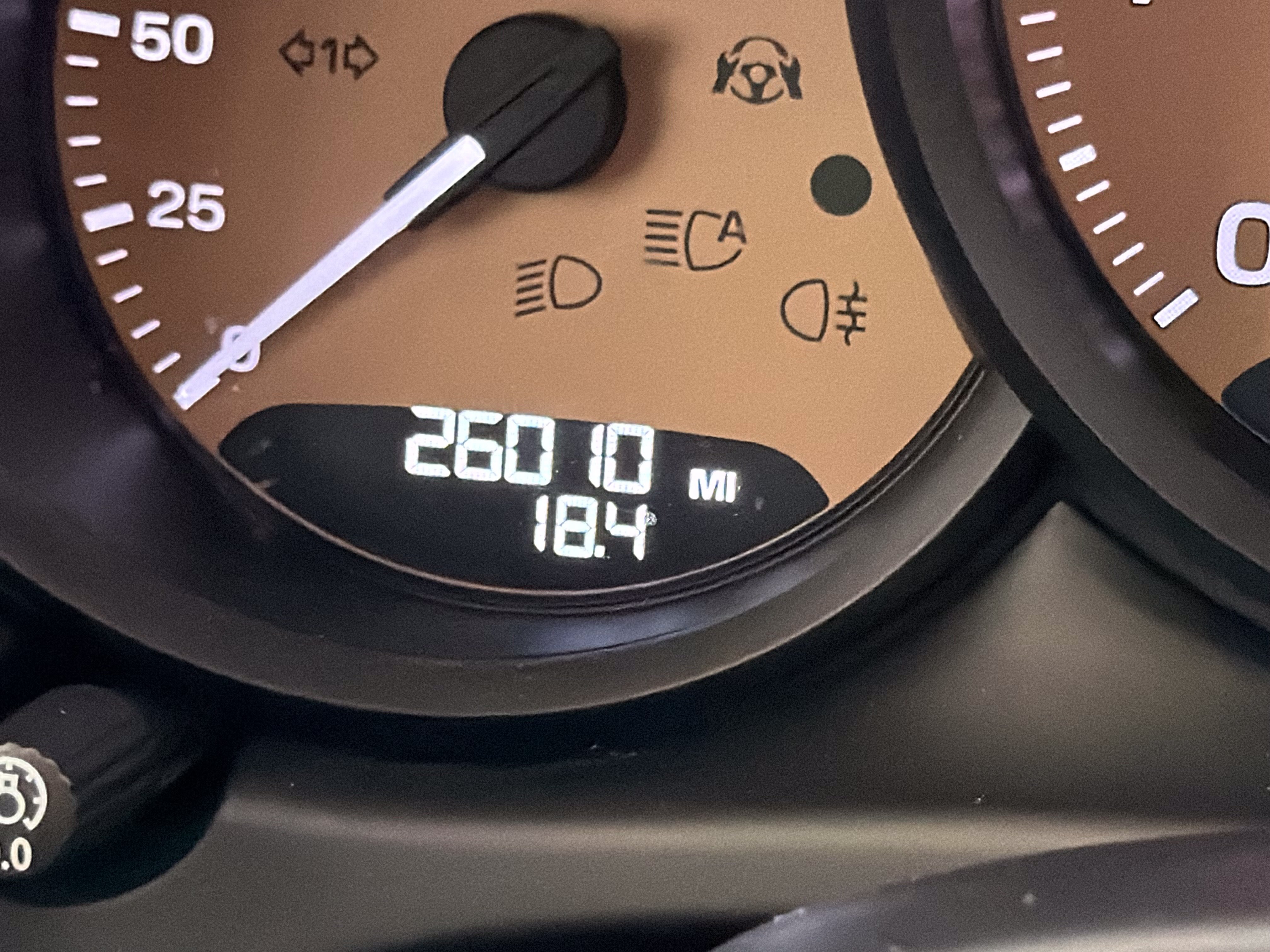 Certified 2024 Porsche Macan AWD/4WD image 22