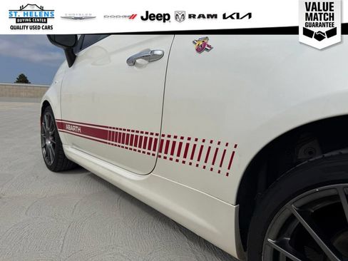 Used 2019 FIAT 500 Abarth w/ Popular Equipment Package FWD image 7