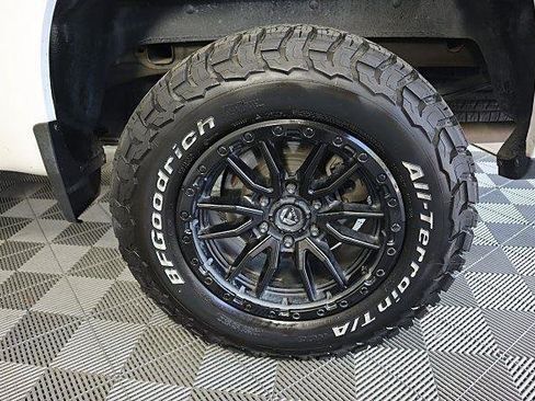 Used 2022 Chevrolet Silverado 1500 LT Trail Boss image 16