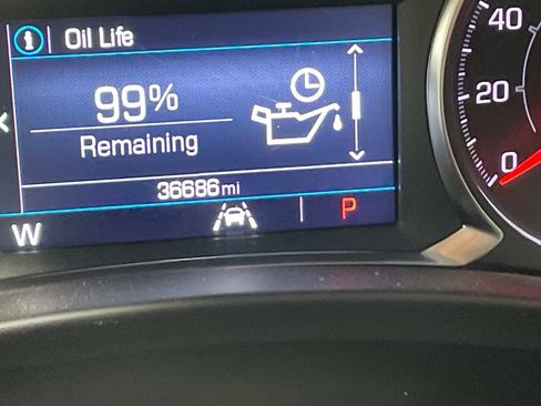 Used 2023 GMC Terrain SLE w/ Driver Convenience Package FWD image 23