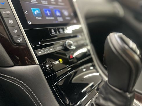 Used 2018 INFINITI Q50 Luxe w/ Essential Package (3.0T Luxe) image 31