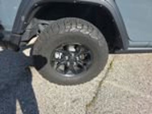 Used 2024 Jeep Wrangler Unlimited AWD/4WD image 34