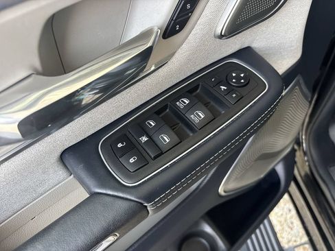 Used 2023 RAM 1500 Limited AWD/4WD image 23