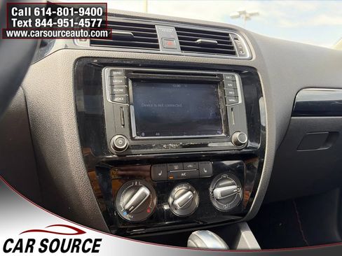 Used 2016 Volkswagen Jetta SEL w/ Lighting Package FWD image 17