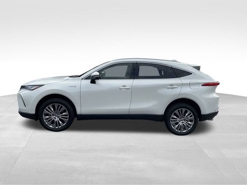 Used 2021 Toyota Venza XLE w/ Softex Package image 6