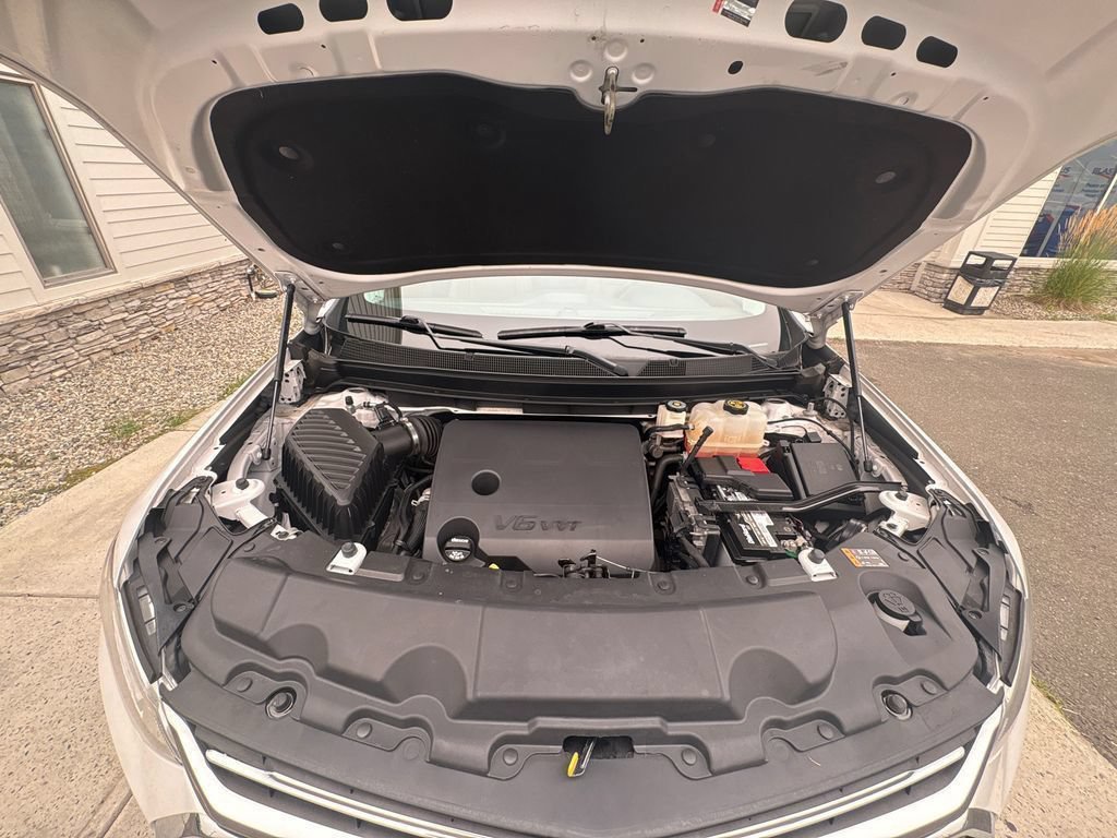 Used 2021 Chevrolet Traverse High Country w/ LPO, Floor Liner Package AWD/4WD image 96