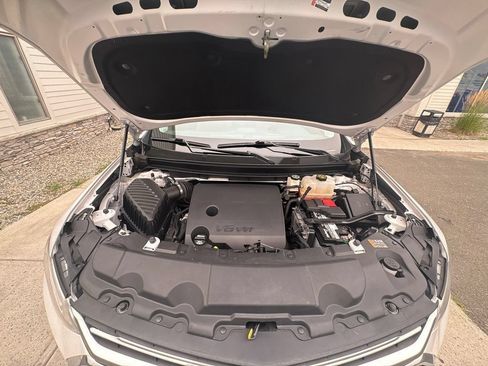 Used 2021 Chevrolet Traverse High Country w/ LPO, Floor Liner Package AWD/4WD image 96