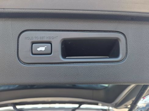 Certified 2025 Honda Pilot EX-L image 15