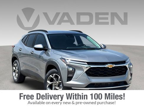 New 2026 Chevrolet Trax LT FWD image 1