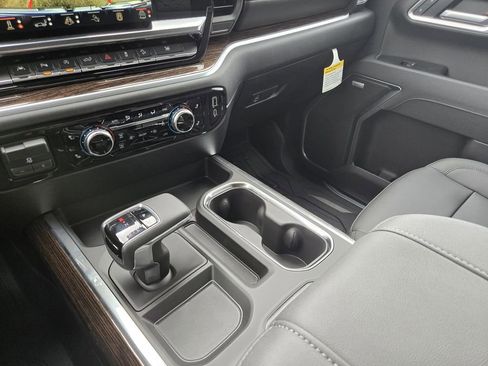 New 2026 GMC Sierra 1500 Elevation w/ Elevation Premium Package AWD/4WD image 13