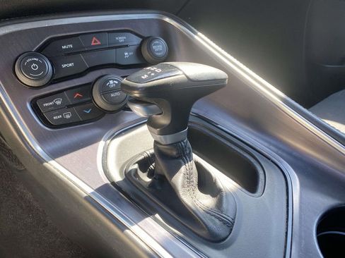 Used 2017 Dodge Challenger SXT RWD image 25